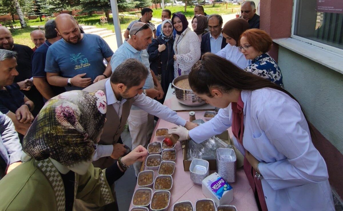 Atatürk Üniversitesi Teknik Meslek Yüksekokulu tarafından her yıl geleneksel olarak