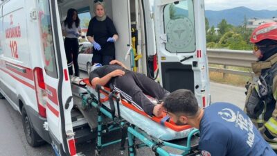 Kocaeli’nin Kartepe ilçesinde tırın kamyona çarpması sonucu meydana gelen kazada