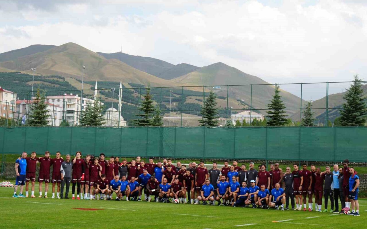 Trabzonspor, yeni sezon hazırlıkları çerçevesinde Erzurum’da bugün yüksek irtifa kamp