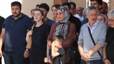 Sivas’ta meydana gelen trafik kazasında hayatını kaybeden eski Bitlis Valisi