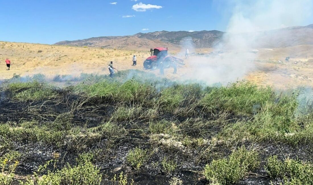 Tunceli’de biçim işlemi yapan 2 biçerdöver yandı. Yangınlar ekiplerin müdahalesiyle