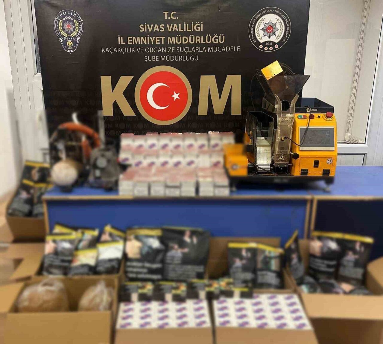 Sivas’ta polis ekipleri, tütün ve tütün mamulleri kaçakçılığı yapan şahıslara