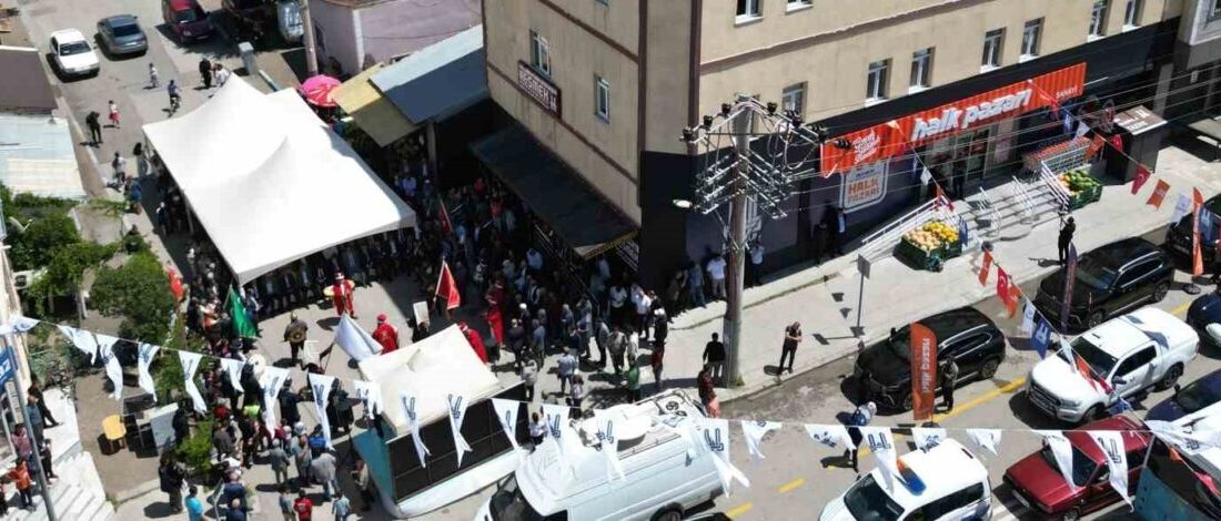 Erzurum Büyükşehir Belediyesi’nin en önemli yatırımlarından biri olan Halk Pazarı’nın