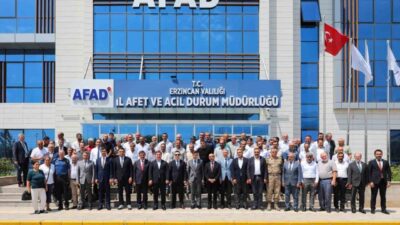 Erzincan’da merkez mahalle ve merkeze bağlı beldelerin mahalle muhtarlarının katılımıyla