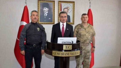 Gümüşhane Valisi Aydın Baruş, aylık olarak düzenlenen “Gümüşhane’nin Huzuru Türkiye’nin