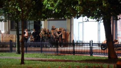 Sakarya’nın Adapazarı ilçesinde hakkında yakalama kararı bulunan ve yaklaşık 6