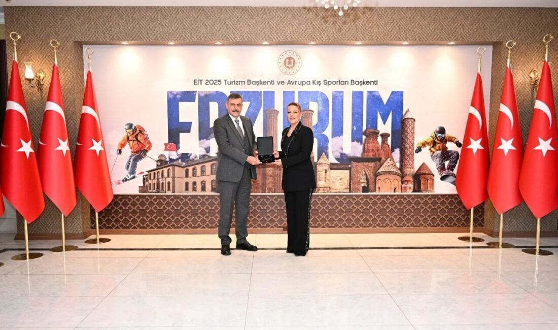 Erzurum’da HSK kararnameleri ile yeni görev yerlerine atanan yargı mensupları