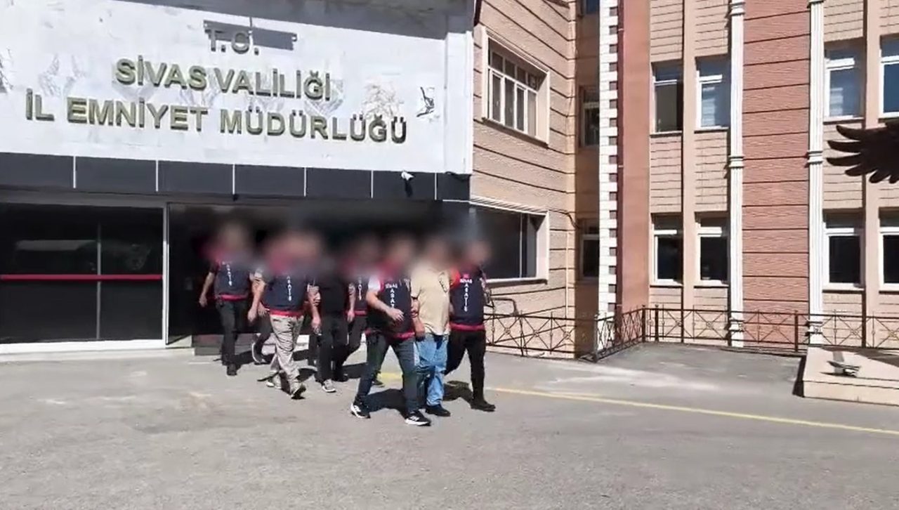 Sivas merkezli Ankara, Diyarbakır ve Kütahya’yı kapsayan dolandırıcılık operasyonunda vatandaşları