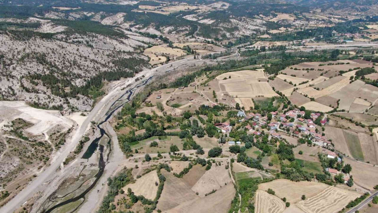 Kastamonu’da emekli olduktan sonra baba ocağına dönüş yapan vatandaş, 32
