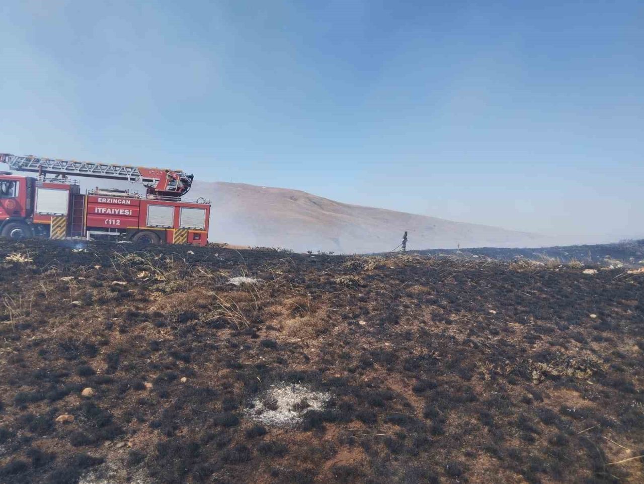 Erzincan-Gümüşhane kara yolu üzerinde bulunan Ahmediye Geçidinde meydana gelen örtü