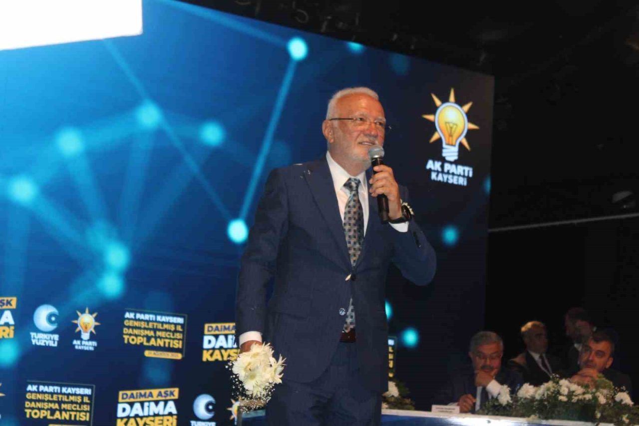 AK Parti Kayseri Genişletilmiş İl Danışma Meclisi Toplantısı’na katılan AK