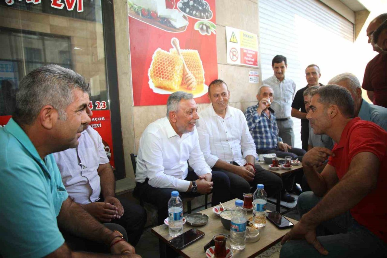 Sadece seçimden seçime çalışan bir siyasi kadro olmadıklarını dile getiren