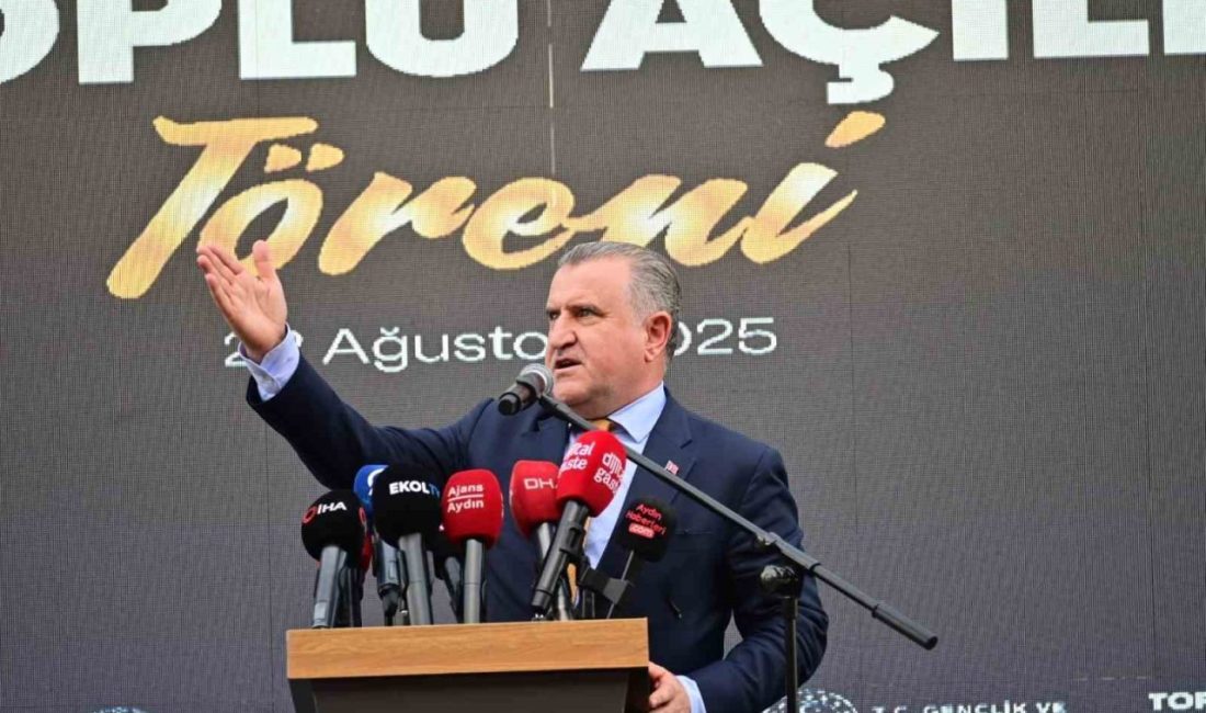 Gençlik ve Spor Bakanı Osman Aşkın Bak, Türkiye’de bir spor