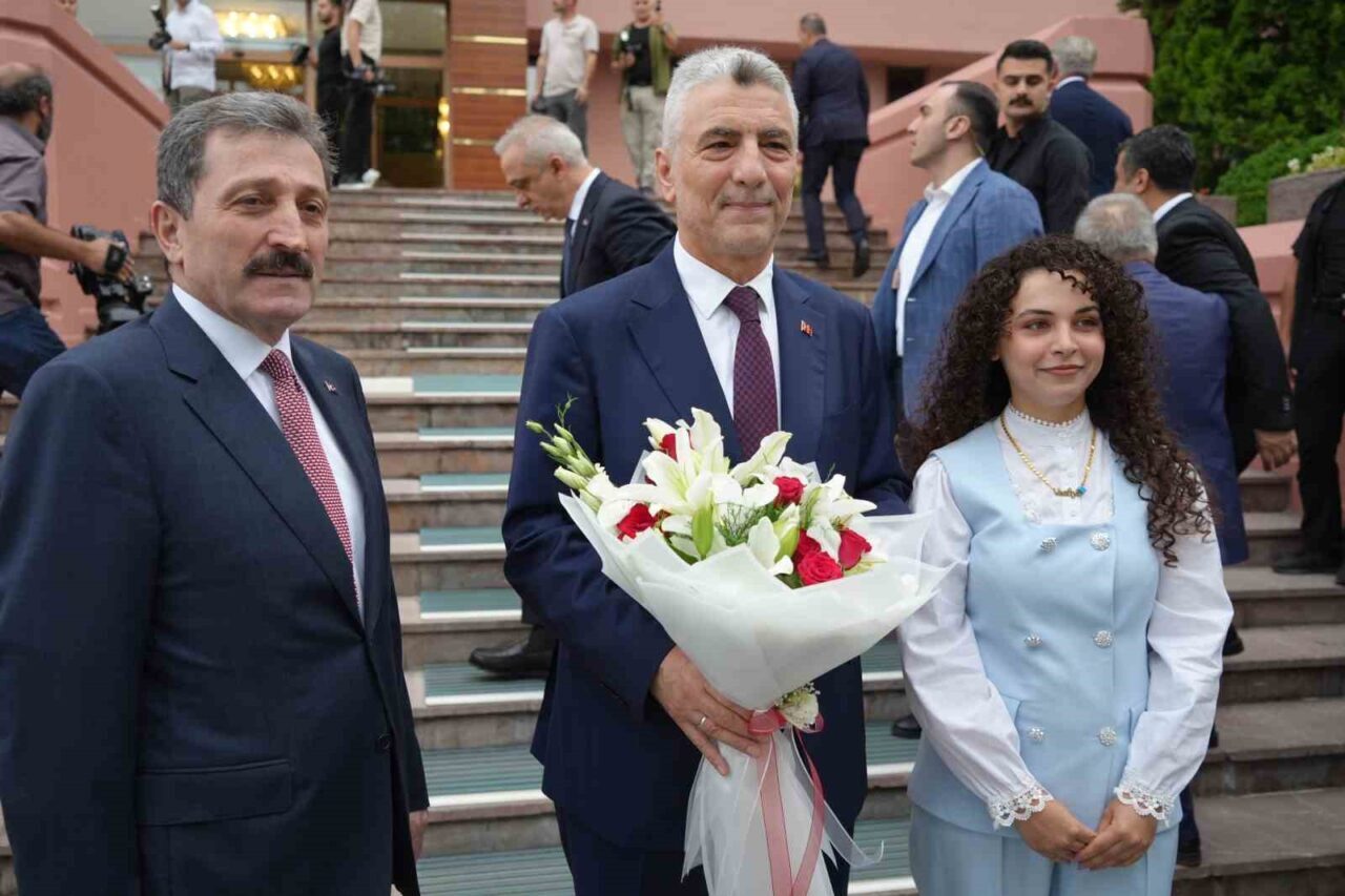 Ticaret Bakanı Prof. Dr. Ömer Bolat Samsun programına valilik ziyareti