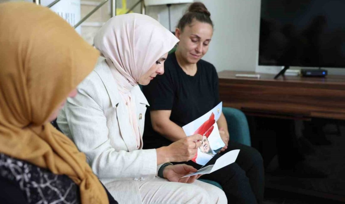 Aile ve Sosyal Hizmetler Bakanı Mahinur Özdemir Göktaş, Cumhurbaşkanı Recep