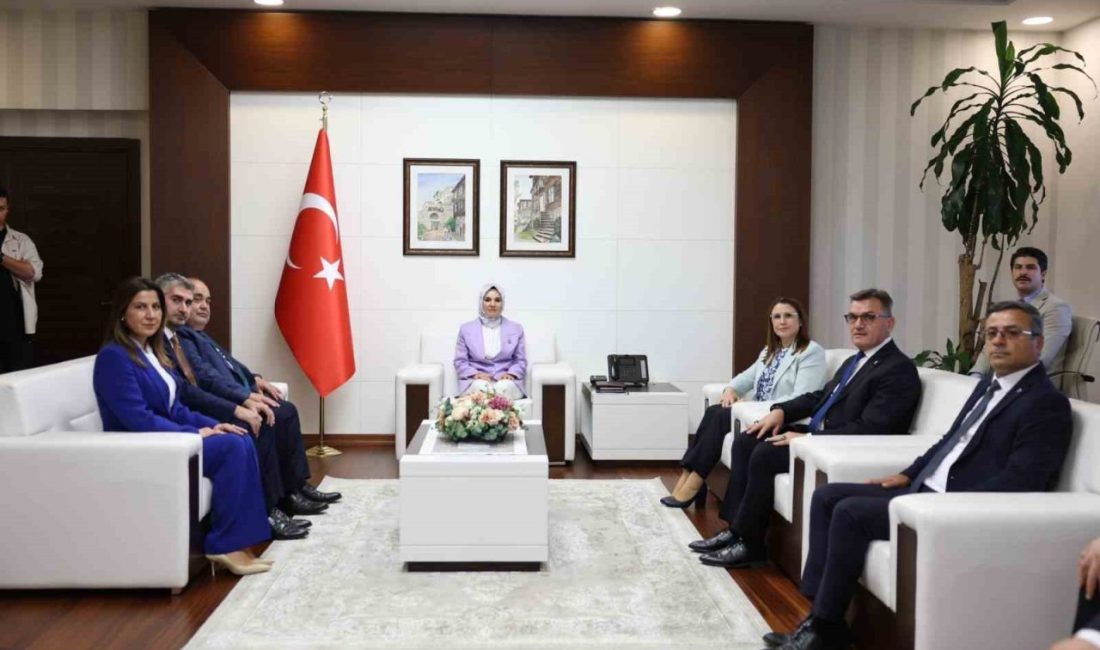 Aile ve Sosyal Hizmetler Bakanı Mahinur Özdemir Göktaş, Bartın ziyaretinde,