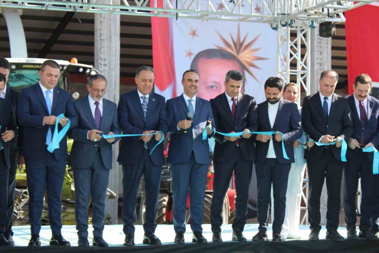 Sanayi ve Teknoloji Bakanı Mehmet Fatih Kacır, Cumhurbaşkanı Recep Tayyip