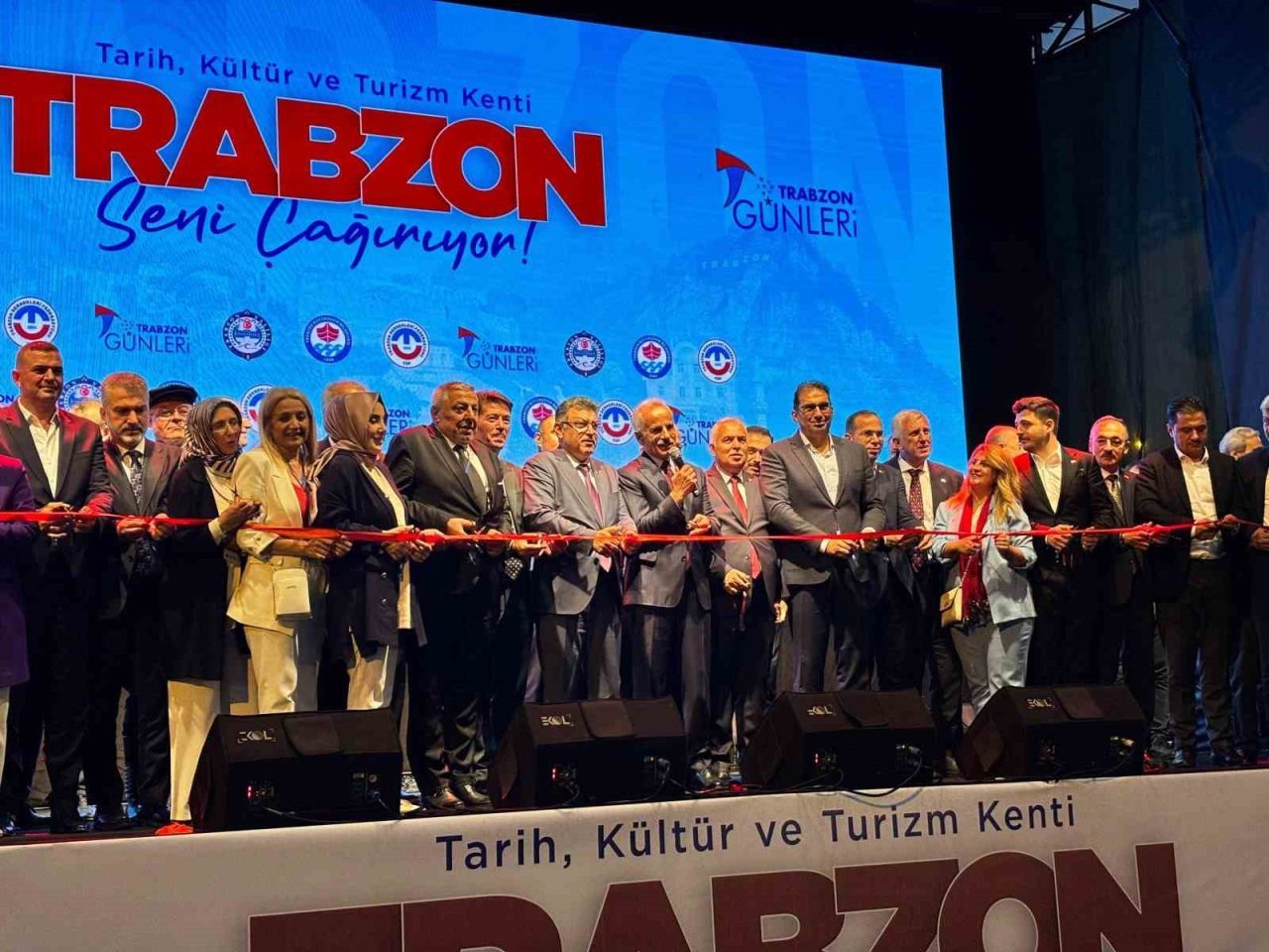 Ulaştırma ve Altyapı Bakanı Abdulkadir Uraloğlu, Trabzon Havalimanı’nı sürekli artan