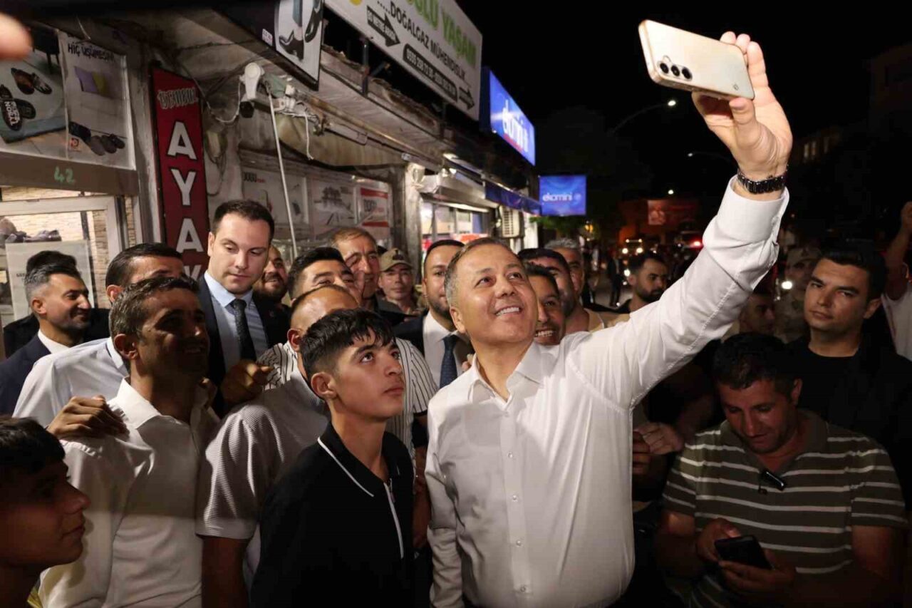 İçişleri Bakanı Ali Yerlikaya, çeşitli temaslarda bulunmak üzere geldiği Ağrı’da