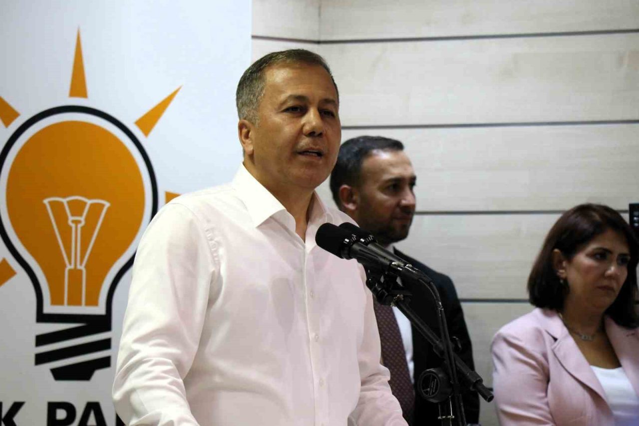 Bir dizi ziyaret kapsamında Denizli’ye gelen İçişleri Bakanı Ali Yerlikaya,