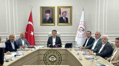 Tarım ve Orman Bakanı İbrahim Yumaklı, Adıyaman’da düzenlenen Sektör Toplantısı’nda