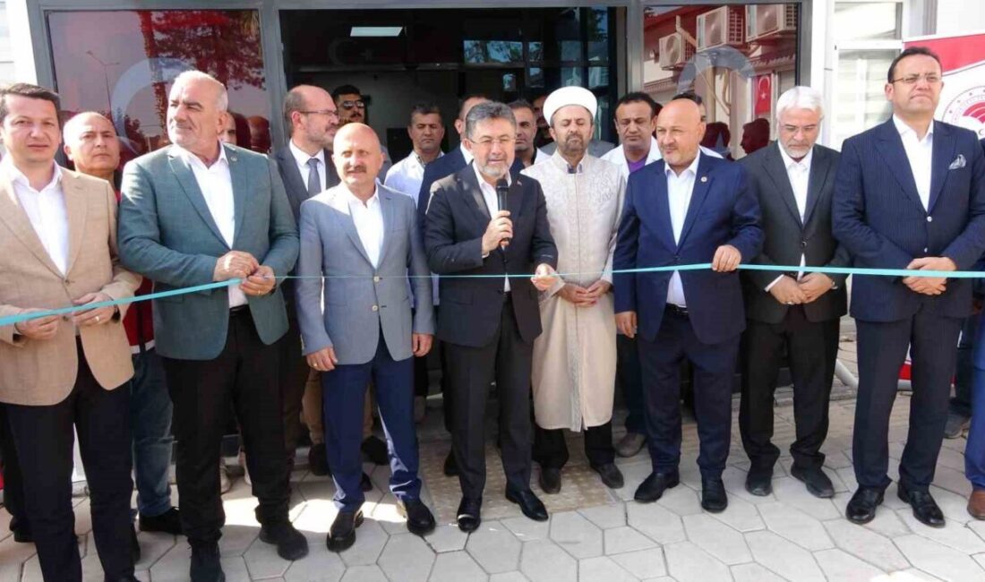 Tarım ve Orman Bakanı İbrahim Yumaklı, Adıyaman’da yapımı tamamlanan Tohum