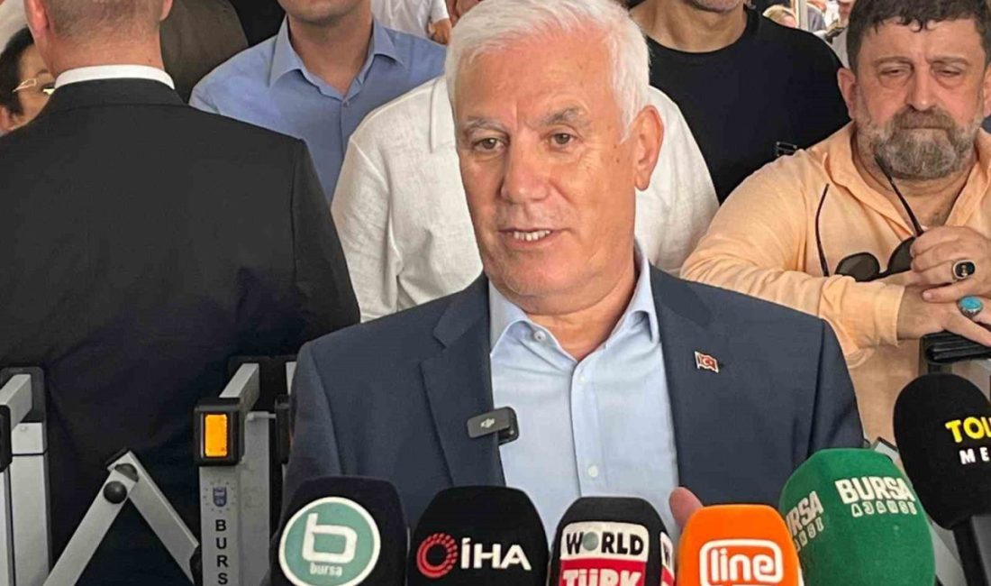 Bursa Büyükşehir Belediye Başkanı Mustafa Bozbey, partisinden istifa haberlerini yalanlayarak,