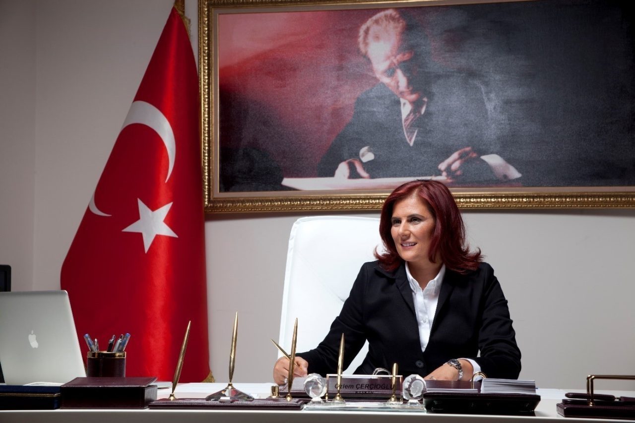 Aydın Büyükşehir Belediye Başkanı Özlem Çerçioğlu, yaptığı açıklama ile Cumhuriyet