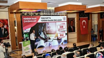 Yeşilyurt Belediye Başkanı Prof. Dr. İlhan Geçit, yerel seçimlerin ardından