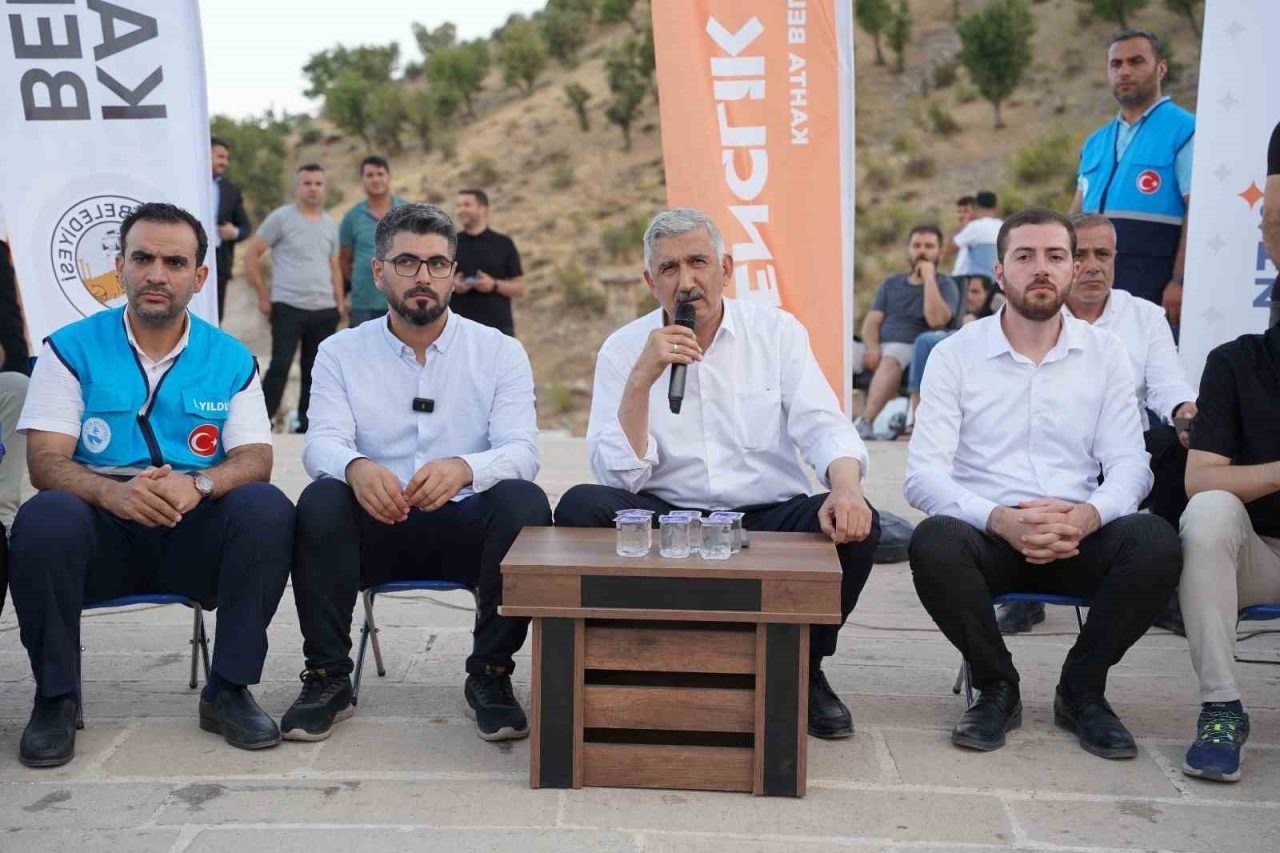 Adıyaman’ın Kahta ilçe Belediyesi Gençlik Meclisi’nin “Güçlü Kahta, Güçlü Gençlik
