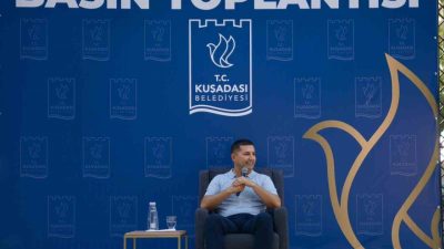 Kuşadası Belediye Başkanı Ömer Günel, düzenlediği basın toplantısında Cumhuriyet Halk