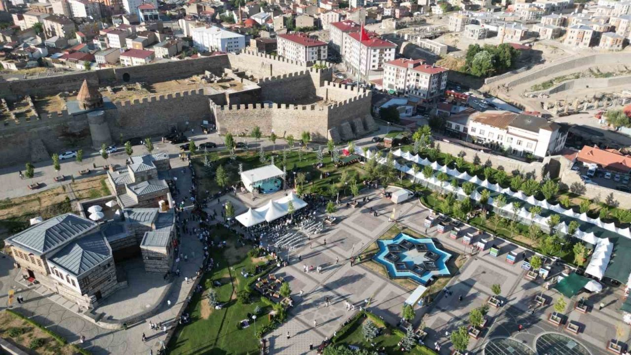 Erzurum Büyükşehir Belediyesi tarafından restore edilen tarihi konaklarda; Geleneksel El