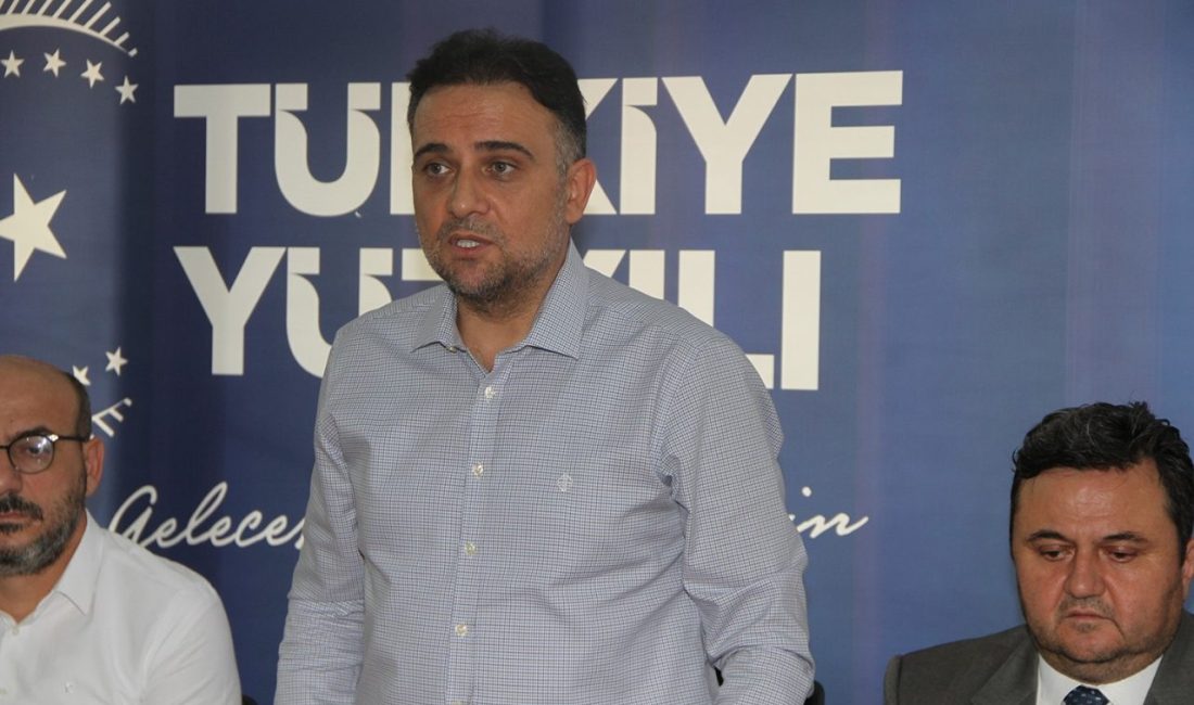 AK Parti Manisa Milletvekili Murat Baybatur, Kula İlçe Teşkilatı’nda partililere