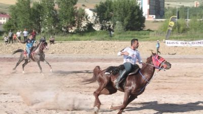 Bayburt’ta 2025 yılı Atlı Cirit İl Birinciliği müsabakaları bugün başlıyor.