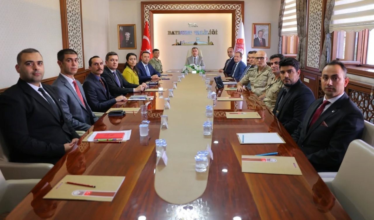 Bayburt Valisi Mustafa Eldivan başkanlığında Genişletilmiş İl Güvenlik ve Asayiş
