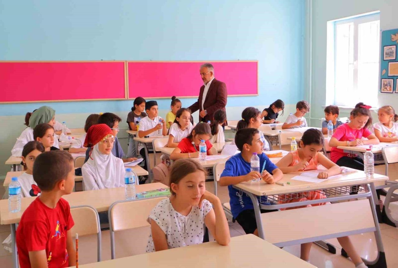 Bayburt’ta Yaz Kur’an Kurslarında eğitim gören öğrencilere yönelik Dini Bilgiler