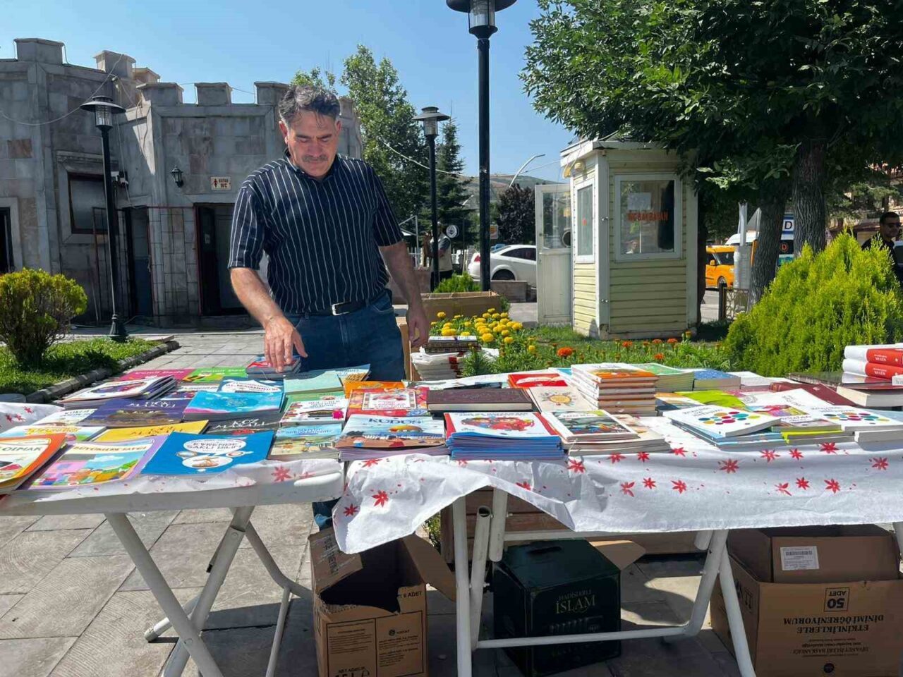 Bayburt’ta yetim çocuklar ve ihtiyaç sahibi aileler yararına ‘Hayır Çarşısı’