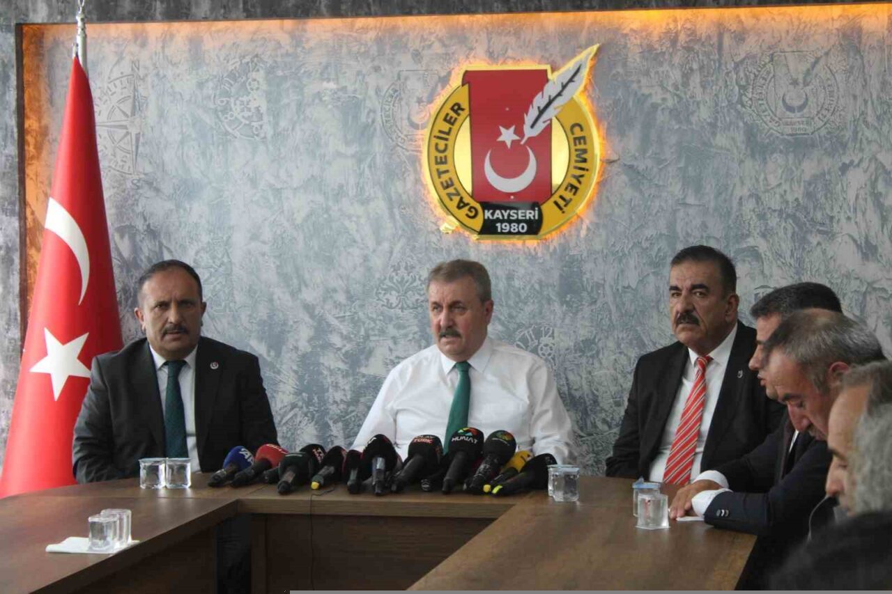 Büyük Birlik Partisi (BBP) Genel Başkanı Mustafa Destici, ABD Başkanı