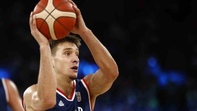 Sırbistan forması giyen Bogdan Bogdanovic, yaşadığı sakatlık nedeniyle 2025 Avrupa