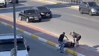 Sakarya’nın Erenler ilçesinde trafikte iki grup arasında başlayan tartışma, bir