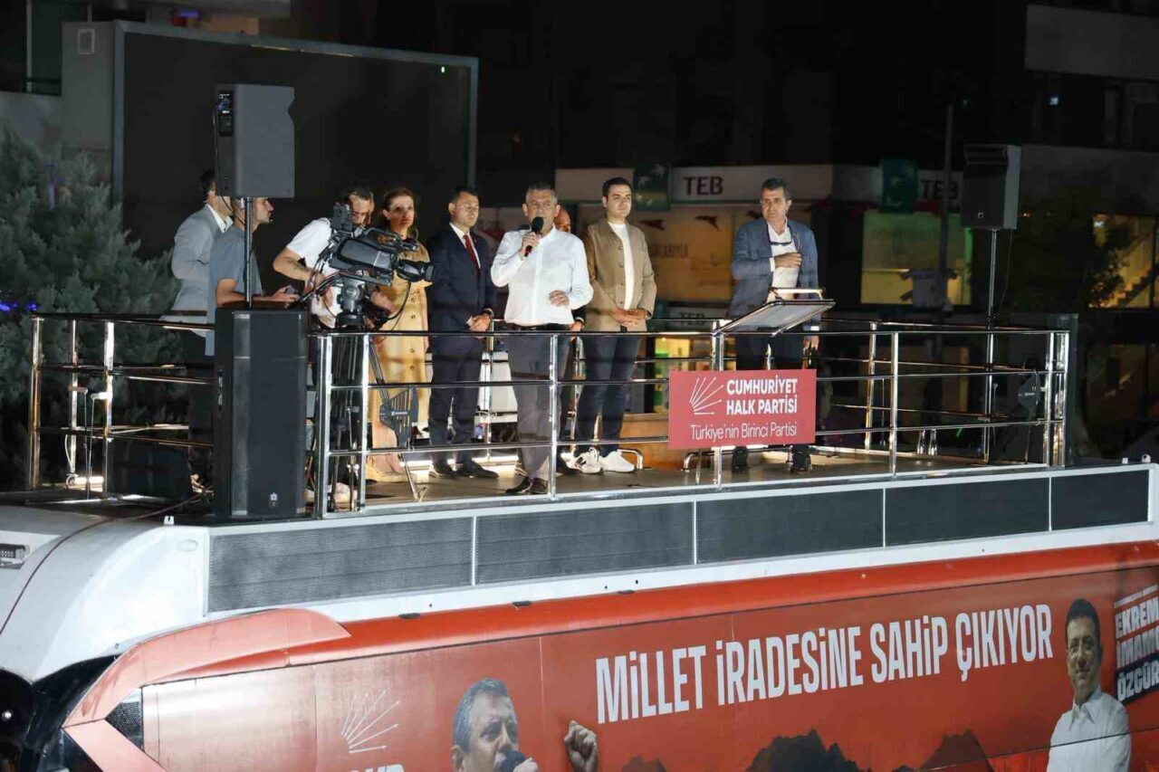 Cumhuriyet Halk Partisi (CHP) Genel Başkanı Özgür Özel, Aksaray’da partisi