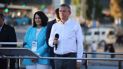 CHP Genel Başkanı Özgür Özel, Sivas’ta düzenlenen ‘Millet İradesine Sahip