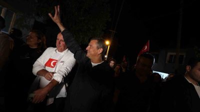 Afyonkarahisar’a gelen Cumhuriyet Halk Partisi (CHP) Genel Başkanı Özgür Özel,
