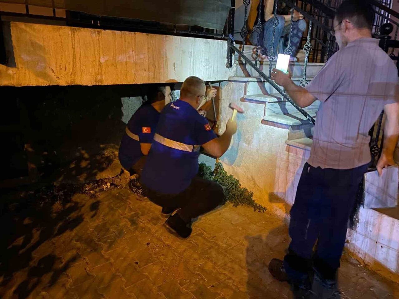 Kocaeli’nin Darıca ilçesinde, İSU ekiplerinin yaptığı altyapı çalışması sırasında doğal