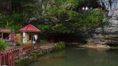 Yaklaşık 8 km uzunluğu ile dünyanın en uzun ikinci mağarası