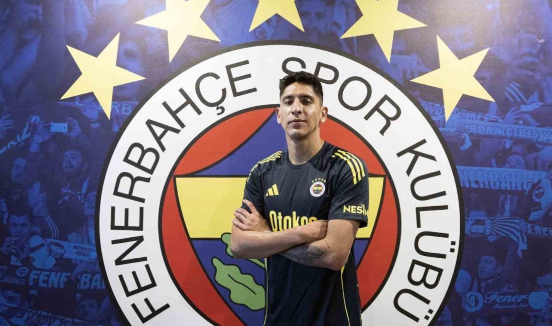 Fenerbahçe’nin yeni transferi Edson Alvarez, sorumluluğunun büyük olduğunun farkında olduğunu