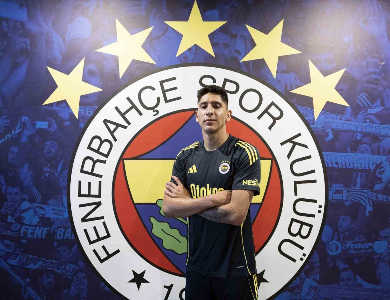 Fenerbahçe’nin yeni transferi Edson Alvarez, sorumluluğunun büyük olduğunun farkında olduğunu