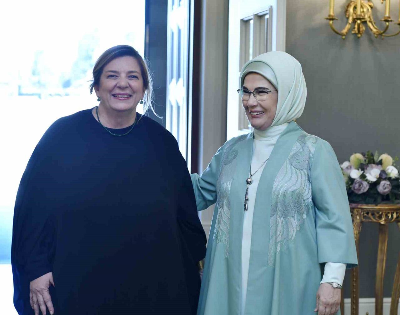 Cumhurbaşkanı Recep Tayyip Erdoğan’ın eşi Emine Erdoğan, Gürcistan Cumhurbaşkanı Mikheil