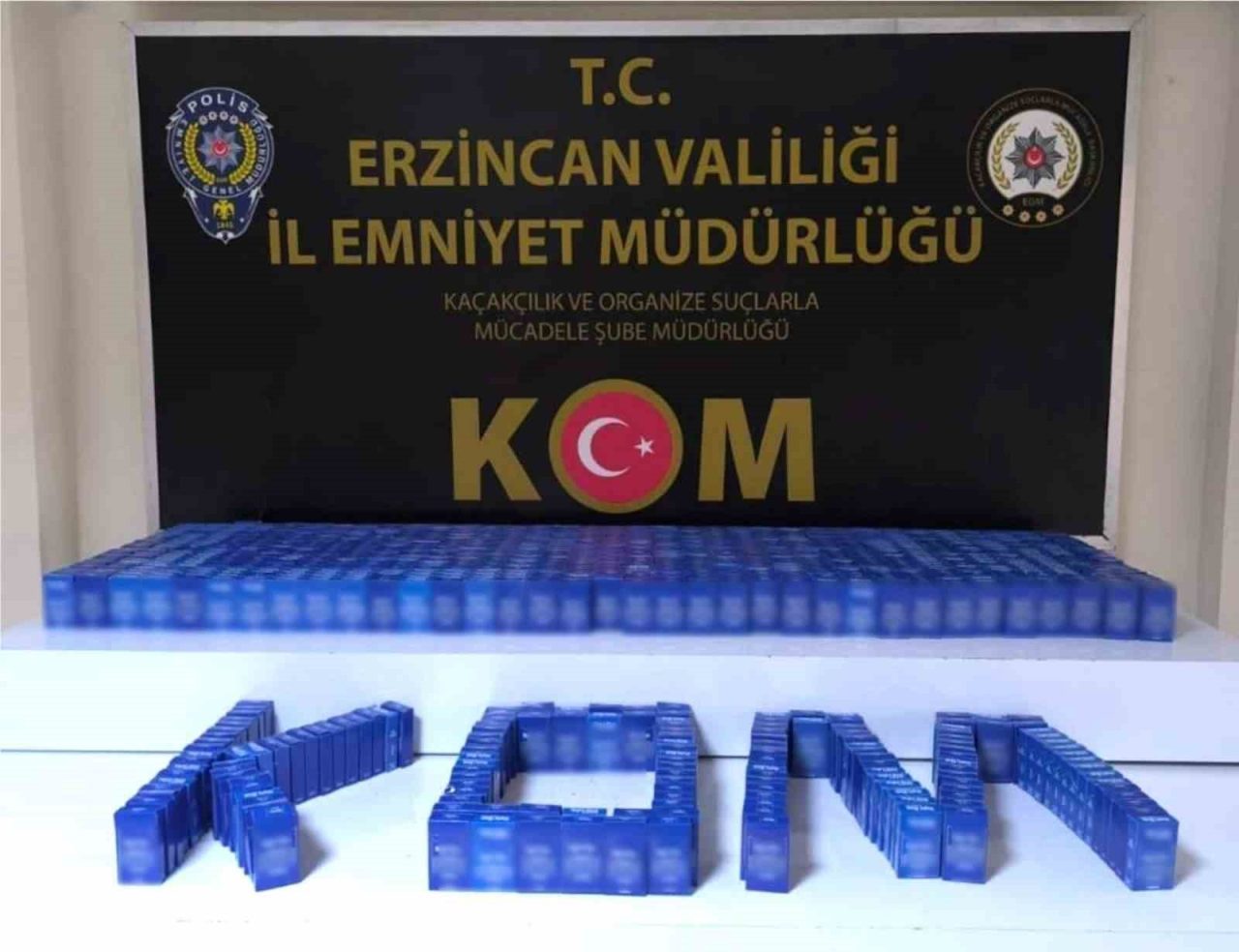 Erzincan’da bin paket (20 bin dal) doldurulmuş makaron ele geçirildi.