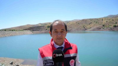 Erzincan’da bulunan baraj gölü ve göletlere bırakılan balıklar, iç sulardaki